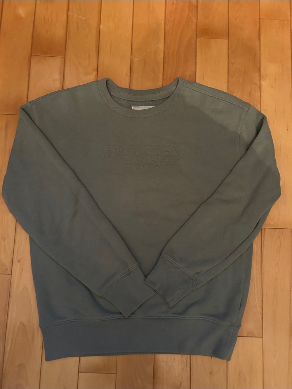 Hollister Men's Crewneck Sweatshirt - Sage Green